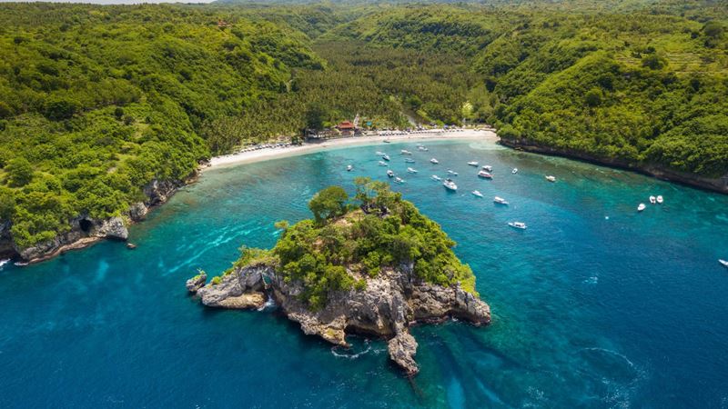 Drone view of Crystal Bay dive site in Nusa Penida