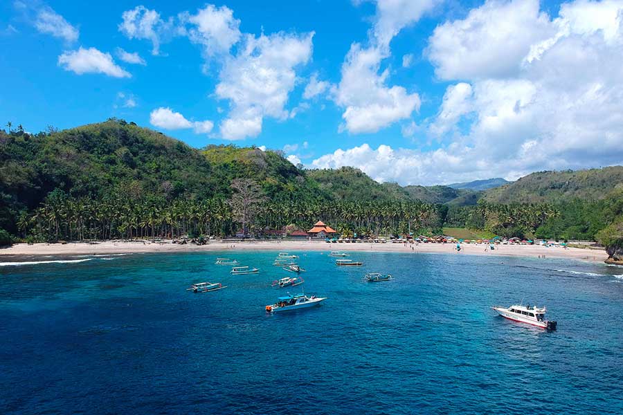 Crystal Bay Beach at Nusa Penida | Nusablu | nusablu.com Crystal Bay Beach at Nusa Penida | Nusablu | nusablu.com