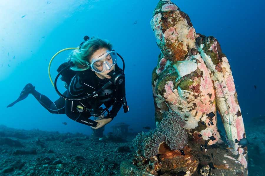 Crystal Bay Nusa Penida Diving | Crystal Bay Beach in Nusa Penida | Nusablu | nusablu.com Crystal Bay Nusa Penida Diving | Crystal Bay Beach in Nusa Penida | Nusablu | nusablu.com